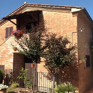 agriturismo-la-collina-siena.it-tuscanyhotel.com/
